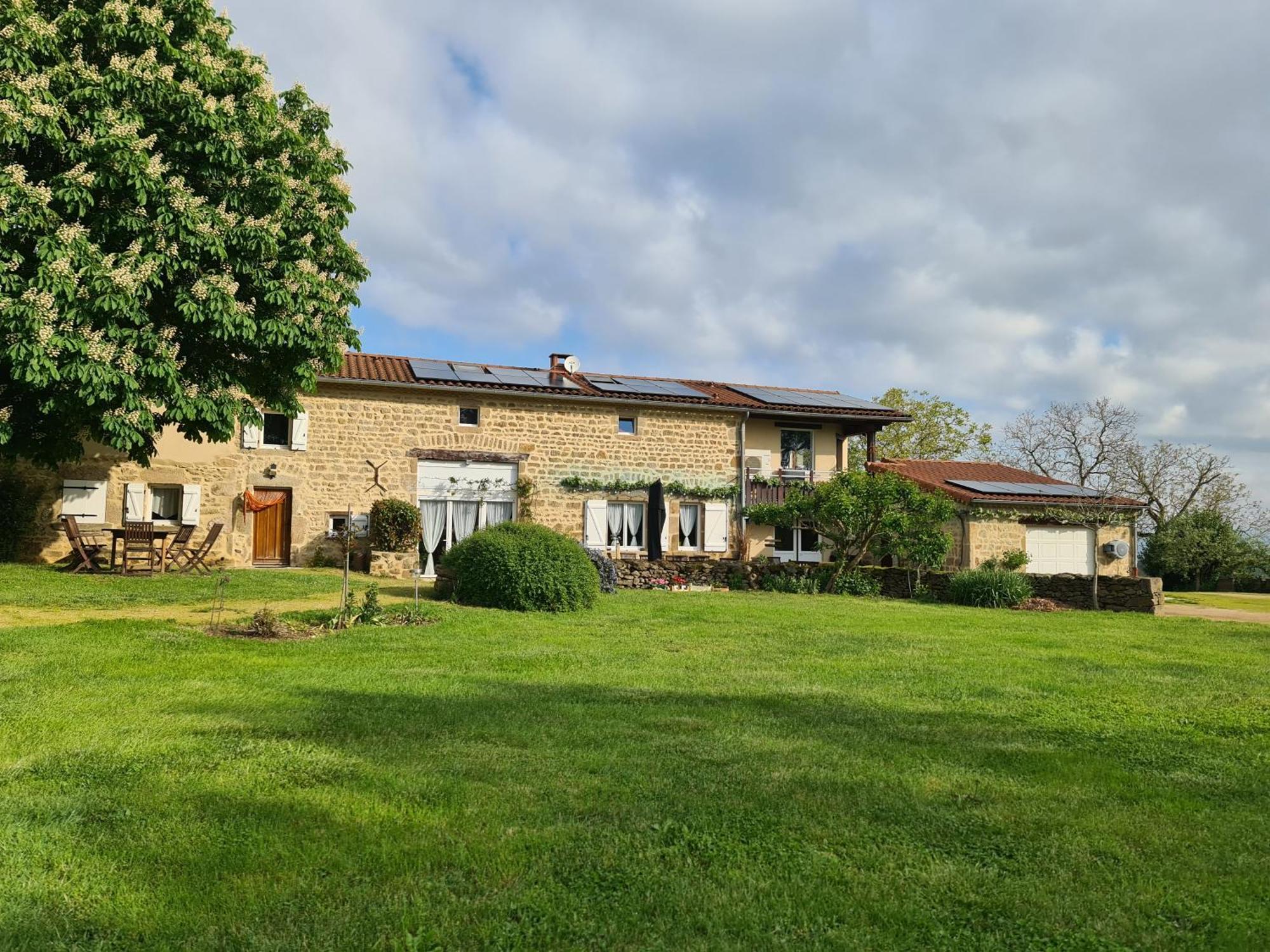 Gite Chez Tiane Saint-Flour-L'Etang Bagian luar foto